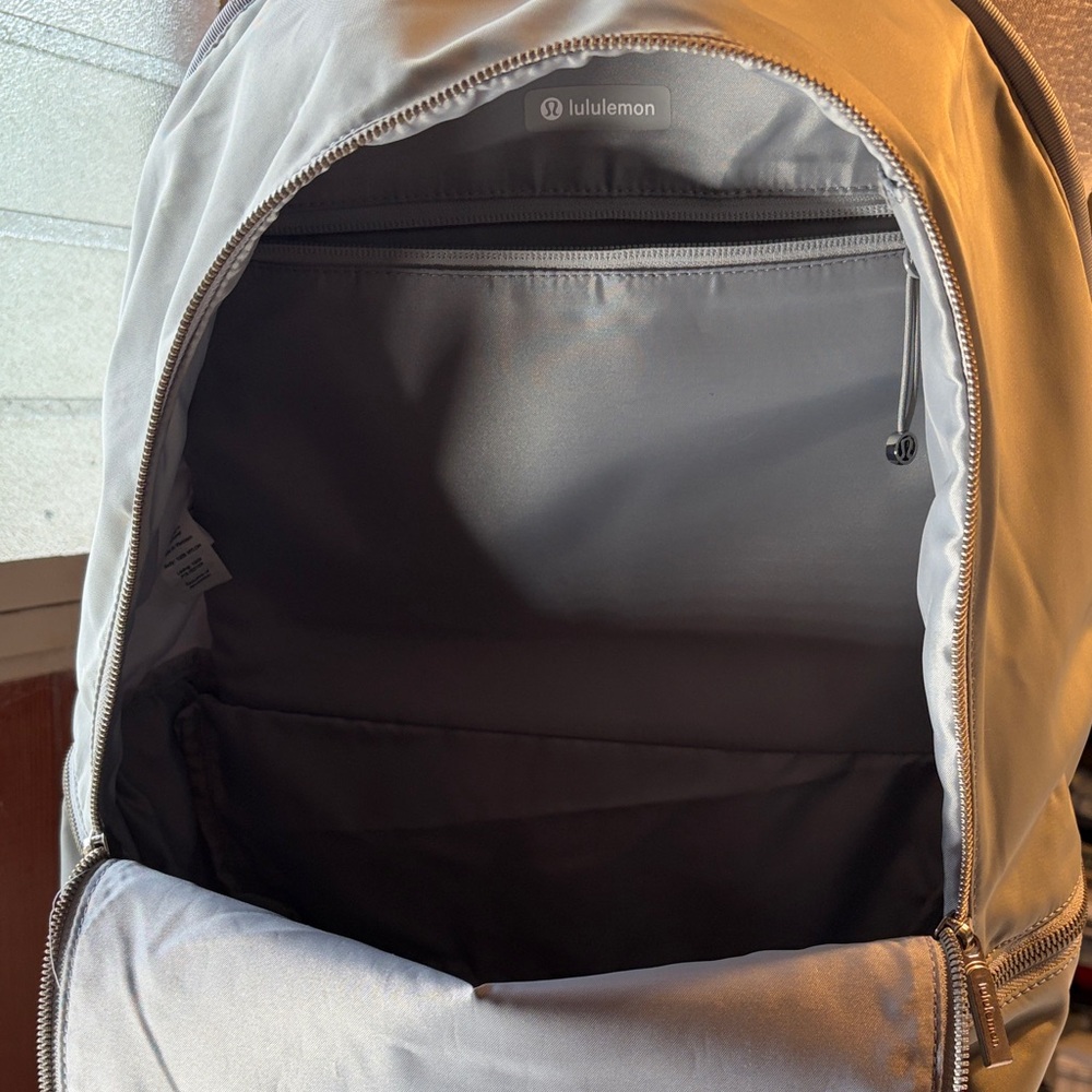 lululemon Backpack - Picture 5 of 11